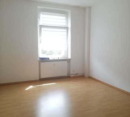 ### renovierte 3,5 Zimmer-Wohnung in Hattingen ###