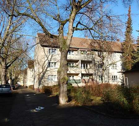 Innenhofstellplätze in Berlin Reinickendorf - Sommerstraße