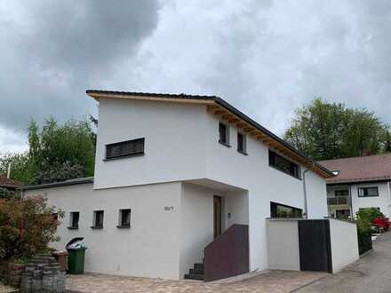 Neuwertige 2,5 Zimmerwohnung mit EBK in Neckargemünd-Dilsberg
