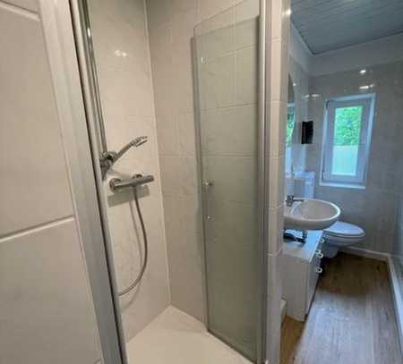 san. AB 4-Zi. Etagenwohnung 1.OG, 2 Bäder, 2 Balkone in ruhiger Lage