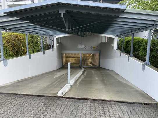 Tiefgaragenstellplatz in Oberursel - 5 Gehminuten Bhf Oberursel -