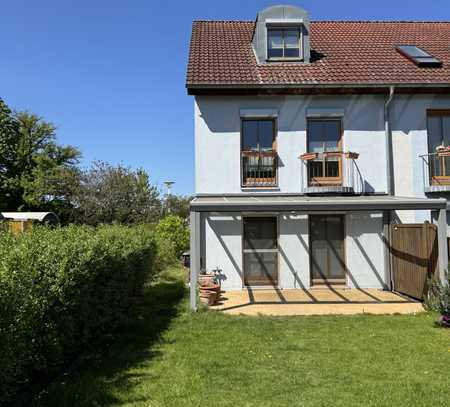 Freundliches und modernisiertes 4-Zimmer-Reihenendhaus mit geh. Innenausstattung und EBK