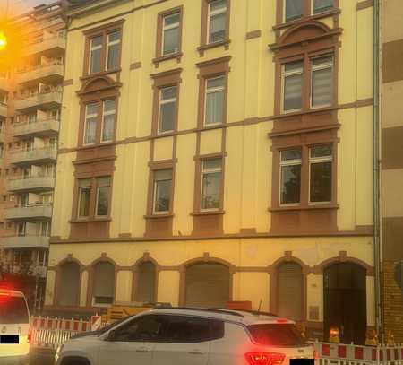 *Offenbach*-2-Zimmer EG Wohnung mit EBK