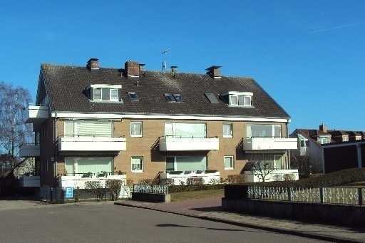 Helle 2 Zimmer Wohnung mit Balkon