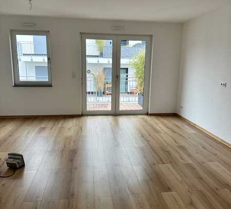 Kleine 3-Zimmerwohnung mit großem Balkon (Baujahr 2022)