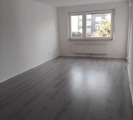 2 Zimmer Wohnung mit Balkon in Duisburg zu vermieten! WBS erforderlich!