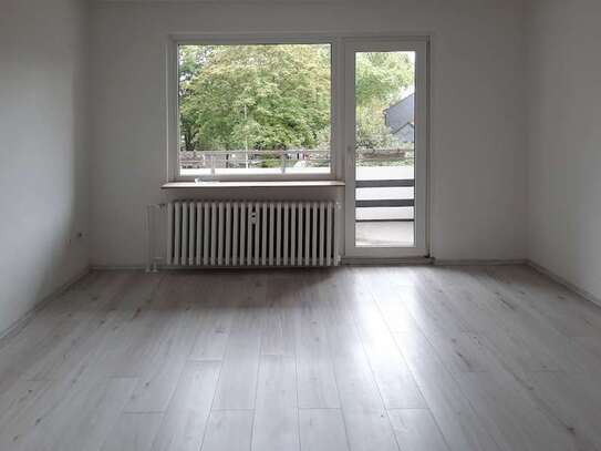 500 EUR Gutschein* zum Einzug: Besondere 4-Zimmer-Wohnung mit Balkon und vorteilhaftem Schnitt!