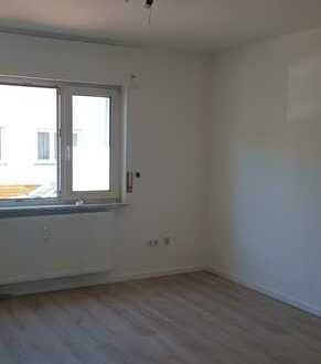 Schöne 3-Zimmer-Wohnung mit Balkon und EBK in Groß-Gerau Dornheim