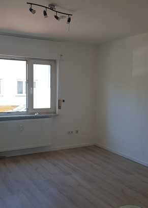 Schöne 3-Zimmer-Wohnung mit Balkon und EBK in Groß-Gerau Dornheim