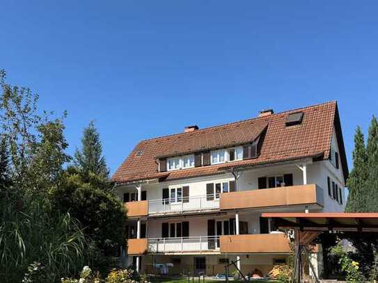 Sonnige Etagenwohnung mit Balkon