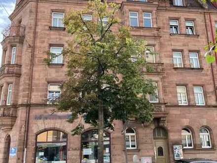 Gepflegtes MFH mit hohem Mietsteigerungspotential in zentraler Lage / Haus kaufen