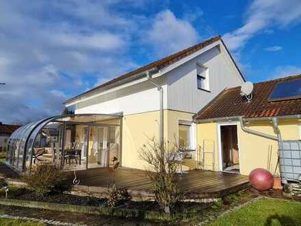 ... Herzlich Willkommen im energiesparenden Traumhaus in ruhiger Lage..