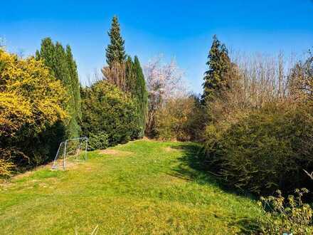 Tolles Baugrundstück (500qm) in Stieldorf mit Blick über die Felder! Kurzfristig mit EFH bebaubar...