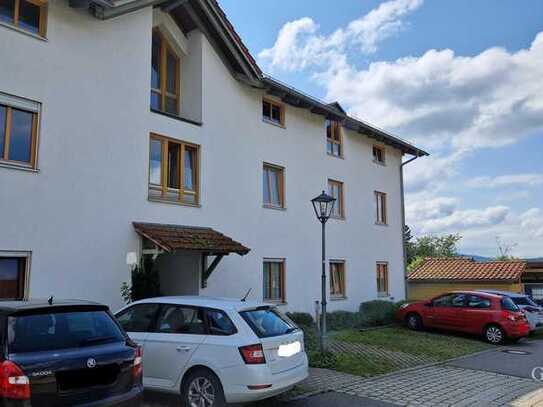 Sonnige Wohnung mit Balkon und Panoramablick