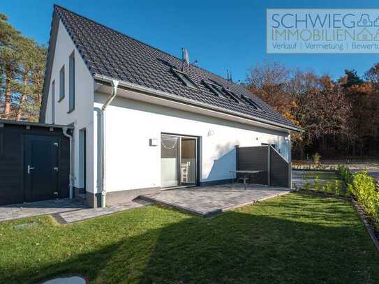 Doppelhaushälfte nahe Ahlbeck, Bad, WC,
Sauna, Klimaanlage,
Fußbodenheizung, Carport mit
Abstellr