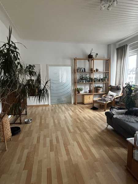                                                               Helle 3-Zimmer-Wohnung mit Balkon und Einbauk&uuml;che in Koblenz-Metternich                                                       in Trierer Straße (Nürnberg)