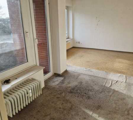 Handwerker aufgepasst! 1-Zimmer Wohnung mit Balkon