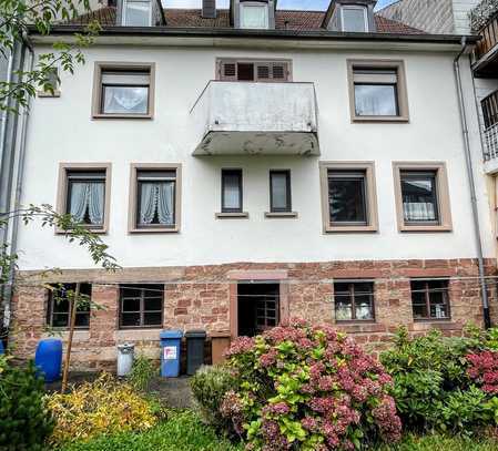 Gepflegtes 3-Familienhaus in zentraler Lage nähe Strecktalpark