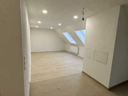 3 ZKB - DG Wohnung - neu ausgebaut