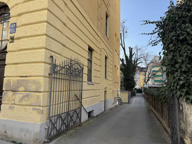                                                               Tiefgaragenstellplatz N&auml;he TUM/LMU/Museumsviertel                                                       in Maxvorstadt (München)