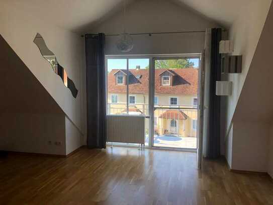 Schöne 1,5-Zimmer-Wohnung mit Balkon zu vermieten