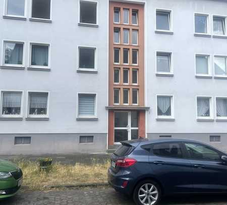 ""schöne 2,5 ETW-Wohnung mit Balkon""