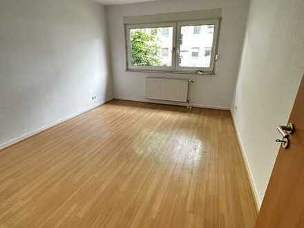Gepflegte 3,5 Zimmer Wohnung in DU-Neudorf !!!