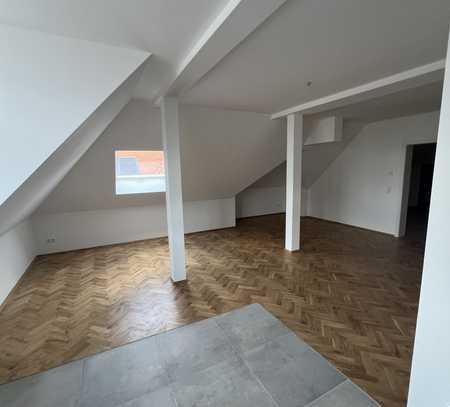 *ERSTBEZUG in Schleußig: MAISONETTE-WOHNUNG mit Loggia und Gäste-WC* WE 08