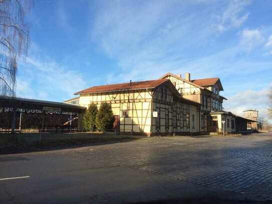 Historisches Bahnhofsgebäude mit großem Potential