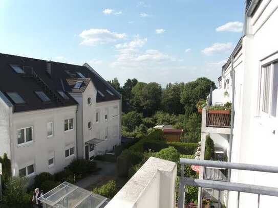 Helle 4-Zimmer Wohnung mit Südwest-Balkon