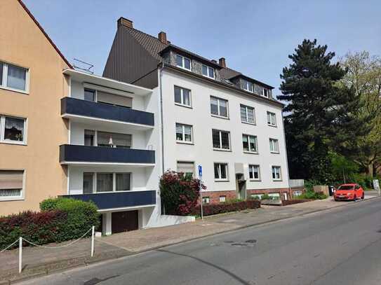 Vis à Vis der Hainallee !!! 145 m² ALTBAU in bester Lage!!!