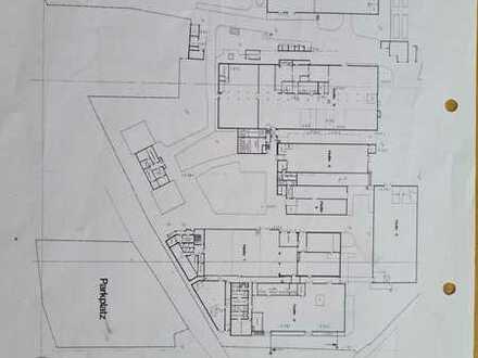 Diverse Hallen/Parkplätze/Freiflächen/Bürogebäude u.s.w. zu Verkaufen