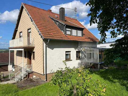 EIDENBORN : 1 - 2 Familienhaus mit 1270 m² GRUNDSTÜCK ( incl. Bauplatz ) in absolut RUHIGER Lage !