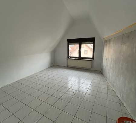 4-Zimmer-Wohnung mit Balkon und EBK in Keltern