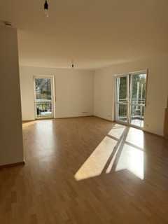 Gepflegte 2-Zimmer-Wohnung mit Balkon und Einbauküche in Taunusstein