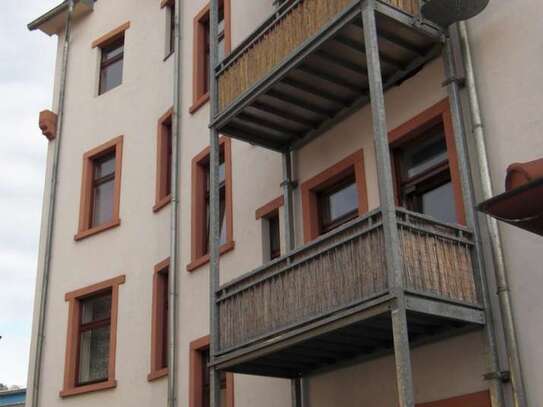 Geschmackvolle 2,5-Raum-Wohnung mit Balkon