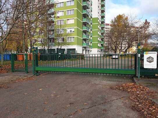 Offener Stellplatz im Freien ab demnächst neu zu vermieten