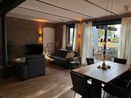 Edle Maisonette-Wohnung auf Gutshof mit außergewönlichem Charme und Terasse