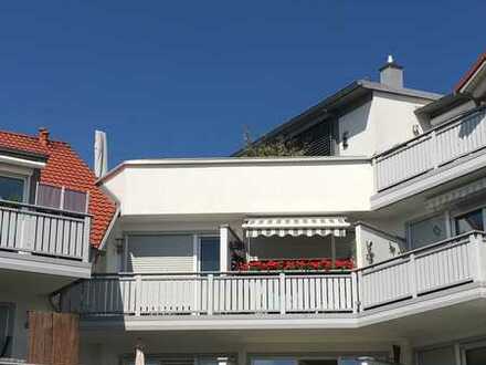 Stilvolle, gepflegte 2-Zimmer-Wohnung mit Balkon und Einbauküche in Weilheim
