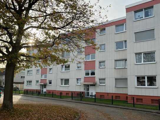 Bad Münder, Birkenweg: renovierte 1-Zi. Wohnung; Küche, Duschbad, Flur im 4. OG