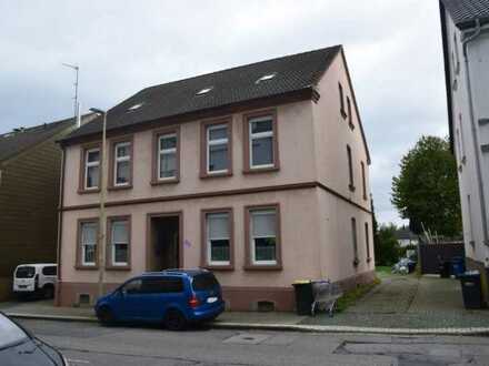 Wohnung im Hinterhaus mit Gartenanteil