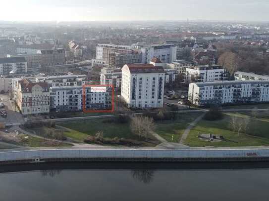 Modernisierte bezugsfertige Wohnung mit Blick auf Elbe, Stadtpark und Dom