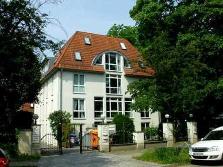 Gepflegte, helle Wohnung mit Balkon !