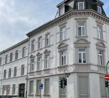 2-Zimmer Altbauwohnung in umfassend sanierter Liegenschaft Nähe Wilhelmsplatz