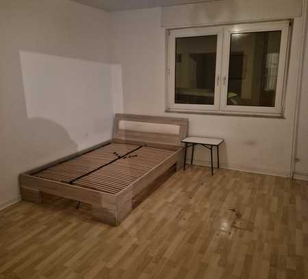 Such Nachmieter für WG Zimmer in Darmstadt. 310 € - 18 m² - 1.0 Zi.