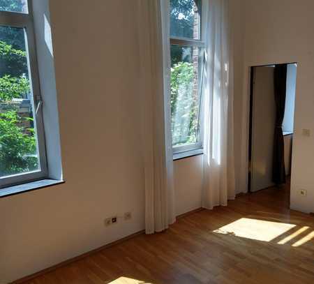 Charmante 2,5-Zimmer-Wohnung mit neuer Einbauküche in Aachen