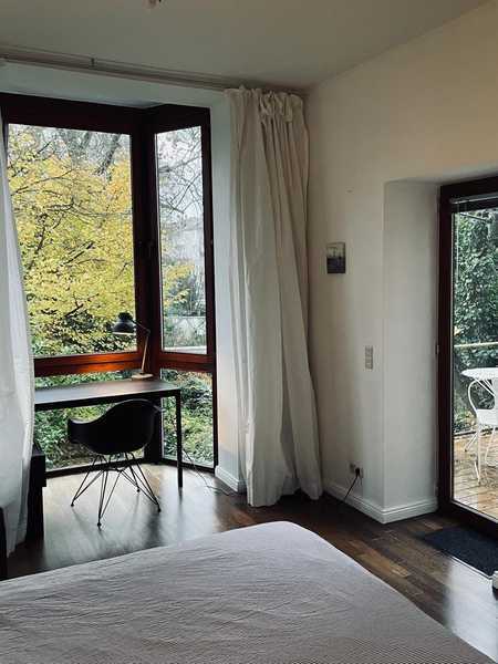 Ruhige Stadtwohnung mit Charm und Blick ins Grüne (Provisionsfrei)