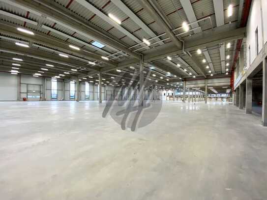 KEINE PROVISION ✓ RAMPE + EBEN ✓ Lager-/Logistik (15.000 m²) & Büro (1.000 m²)