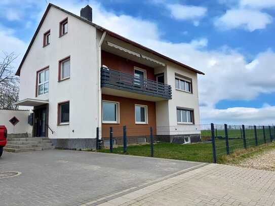 Traumhaftes Mehrfamilienhaus in idyllischer Feldrandlage