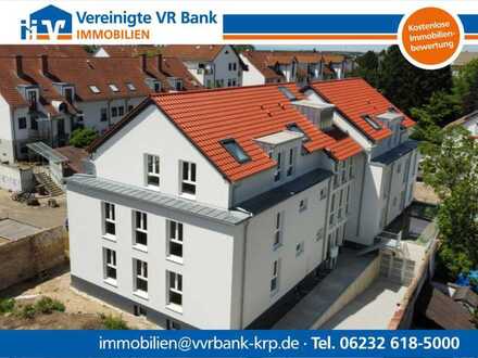 Erstbezug nach Neubau ! 3 ZKB in zentrumsnaher Lage